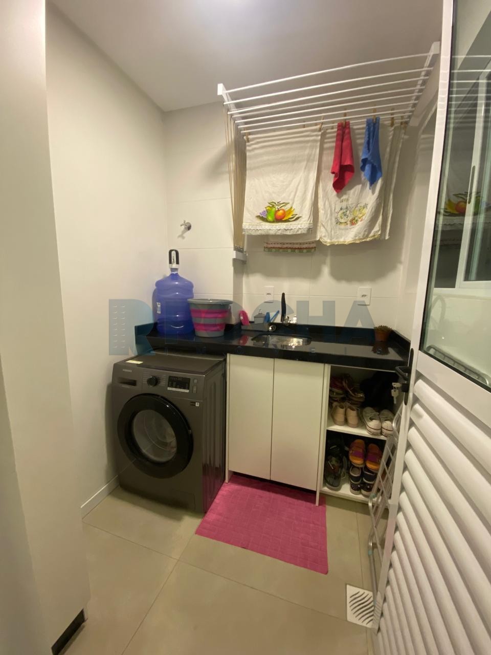 Apartamento no Bairro Cordeiros 