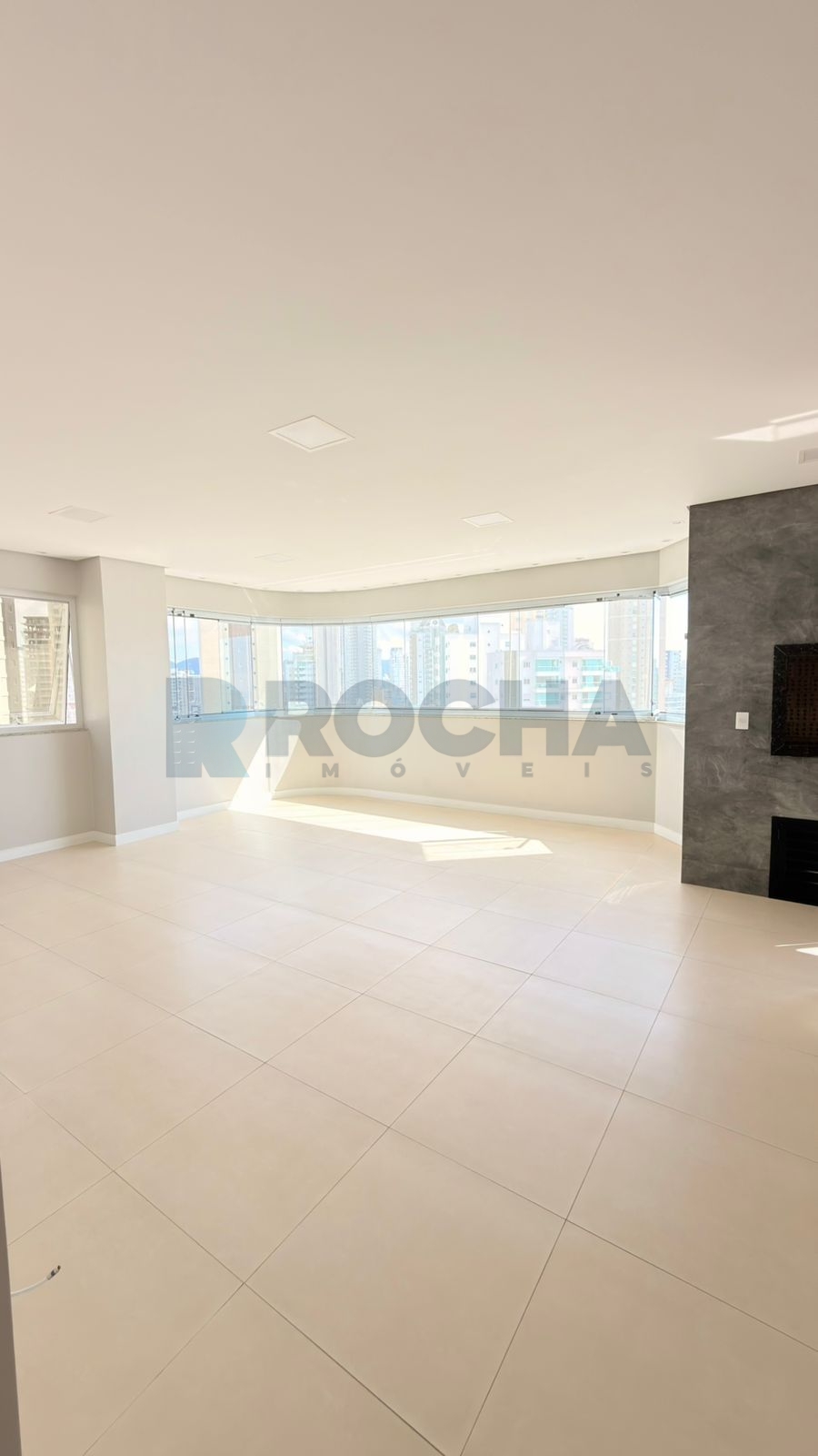 Apartamento 3 suítes para Venda no bairro Centro em Balneário Camboriú