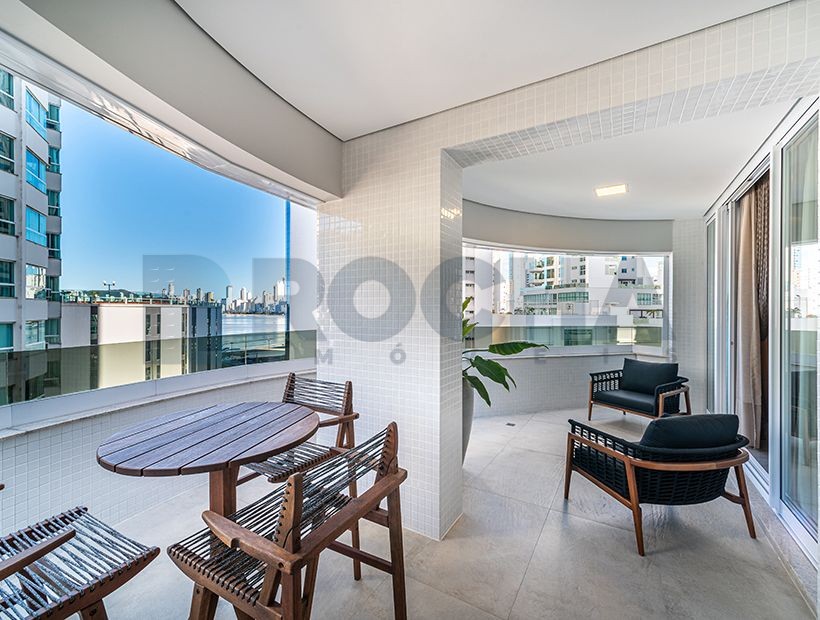 Apartamento 3 suítes para Venda no bairro Pioneiros em Balneário Camboriú