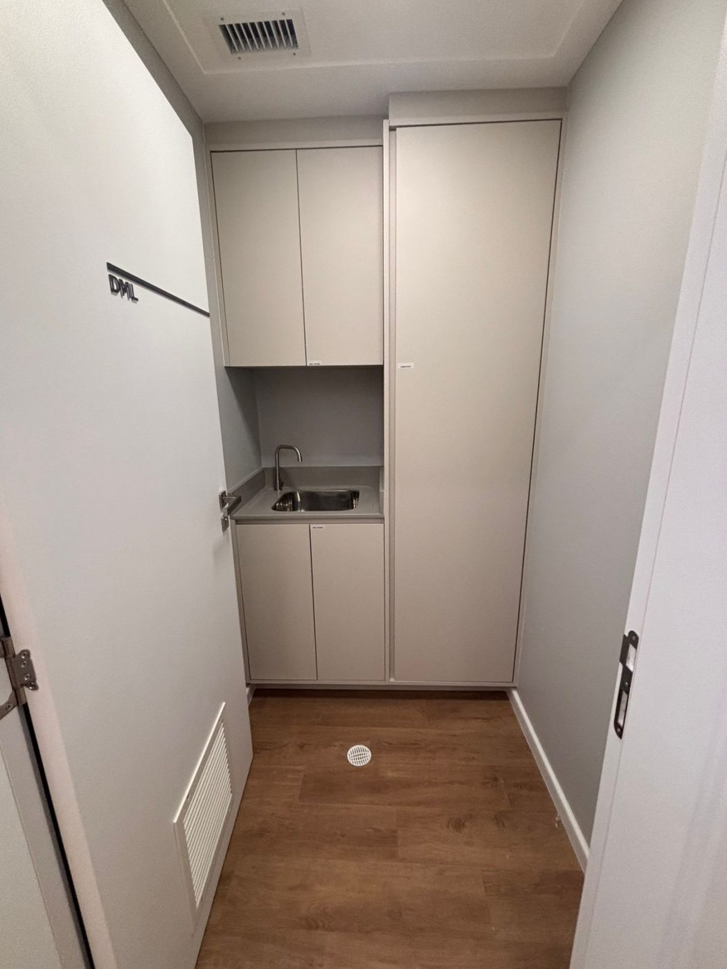 Sala comercial para Locação Anual no bairro Centro em Itajaí