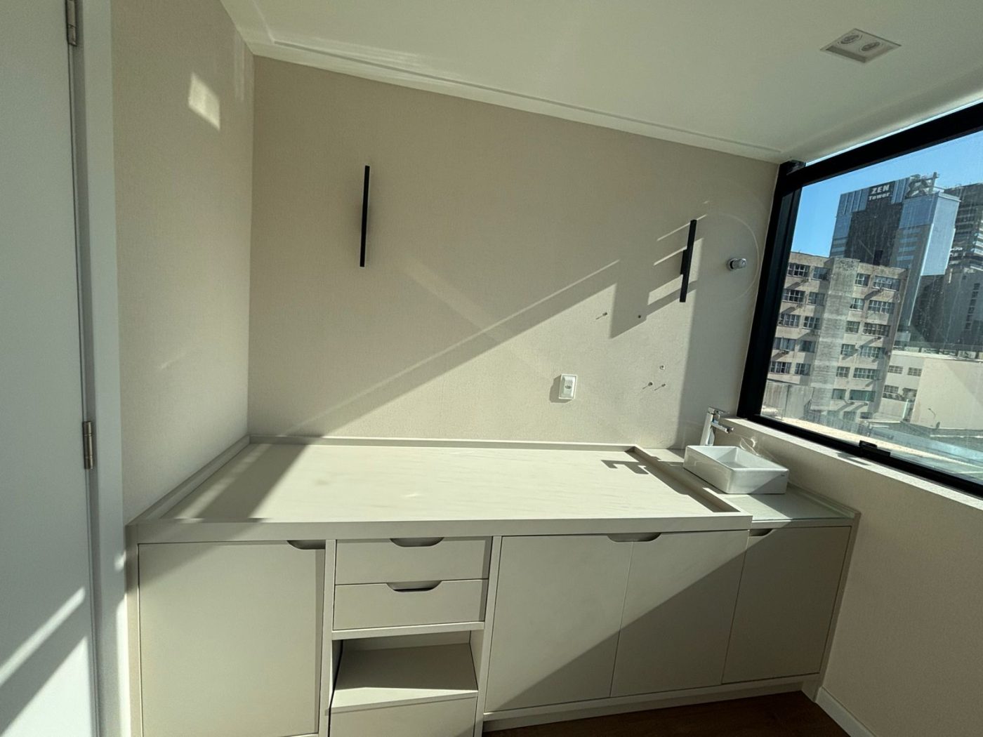 Sala comercial para Locação Anual no bairro Centro em Itajaí