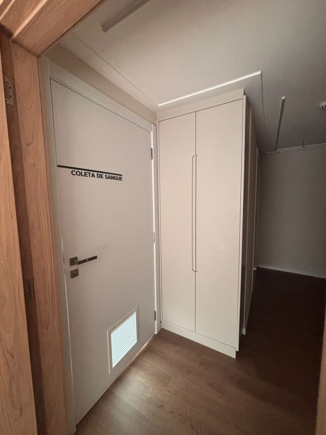 Sala comercial para Locação Anual no bairro Centro em Itajaí