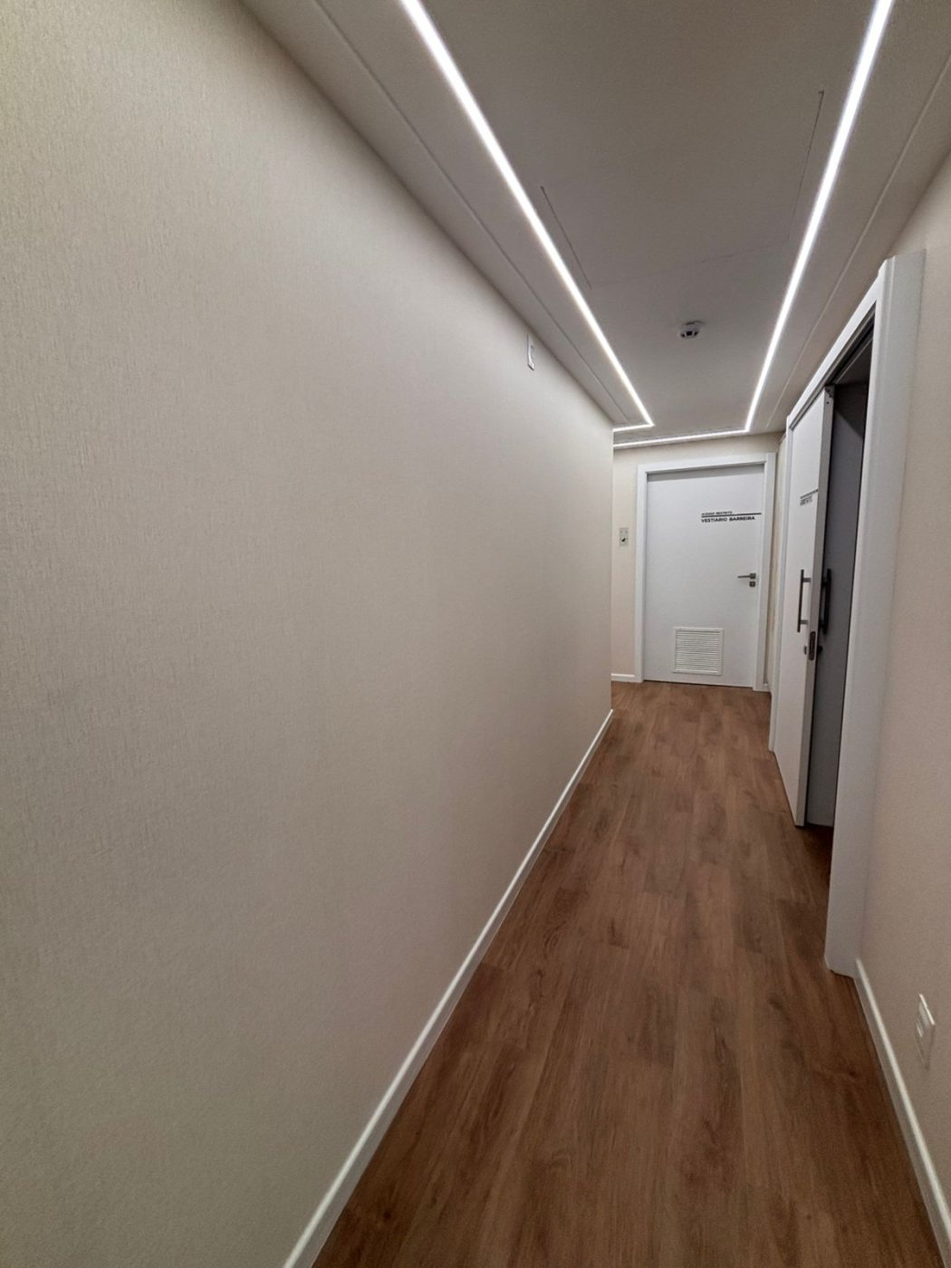 Sala comercial para Locação Anual no bairro Centro em Itajaí