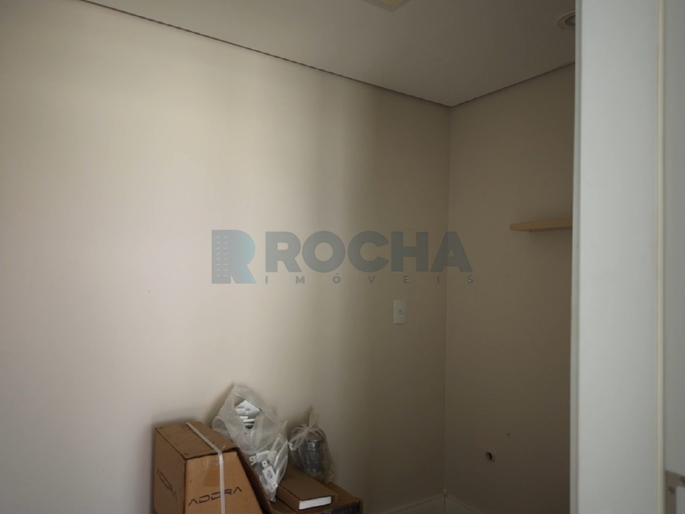 Sala comercial para Locação Anual no bairro Centro em Itajaí