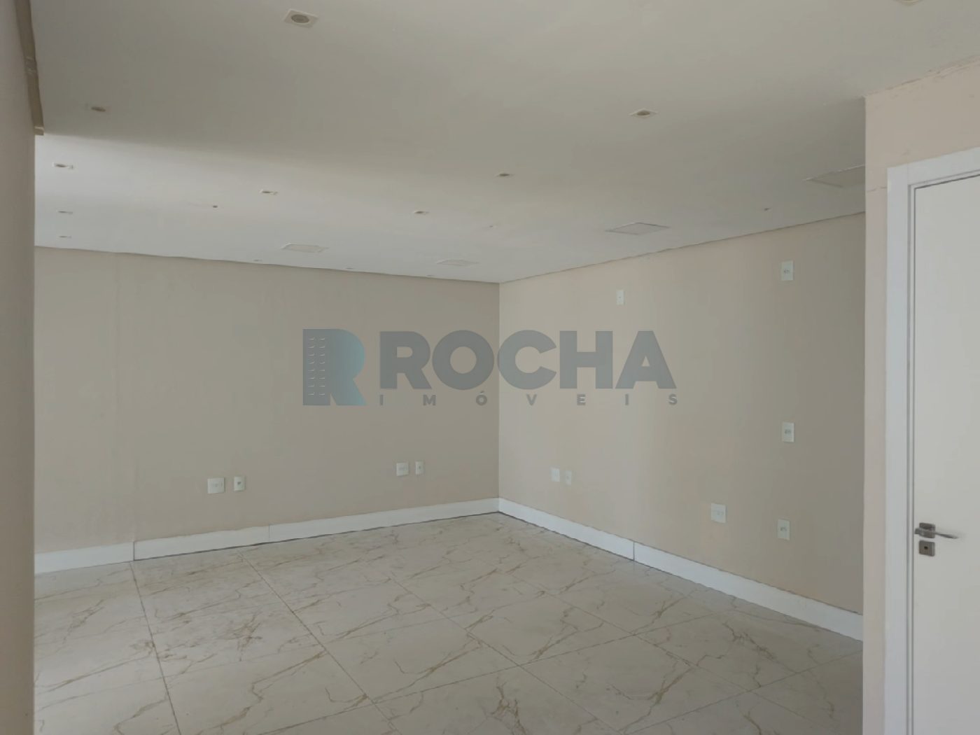 Sala comercial para Locação Anual no bairro Centro em Itajaí