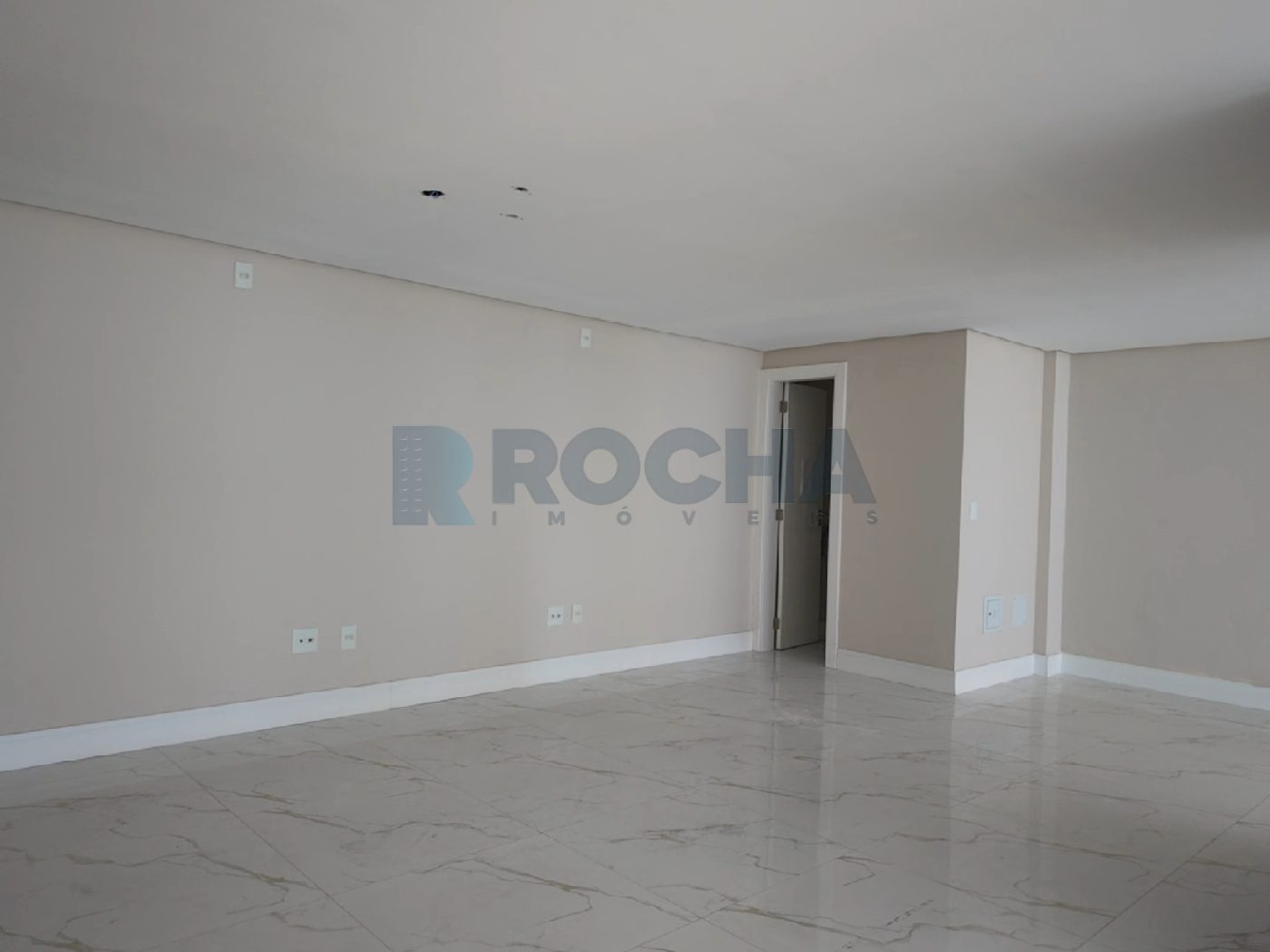 Sala comercial para Locação Anual no bairro Centro em Itajaí