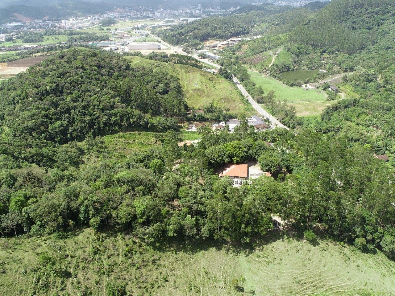ÁREA DE TERRA 44.208 M² + RESIDÊNCIA 240 M² + MOTEL EM PLENO FUNCIONAMENTO.