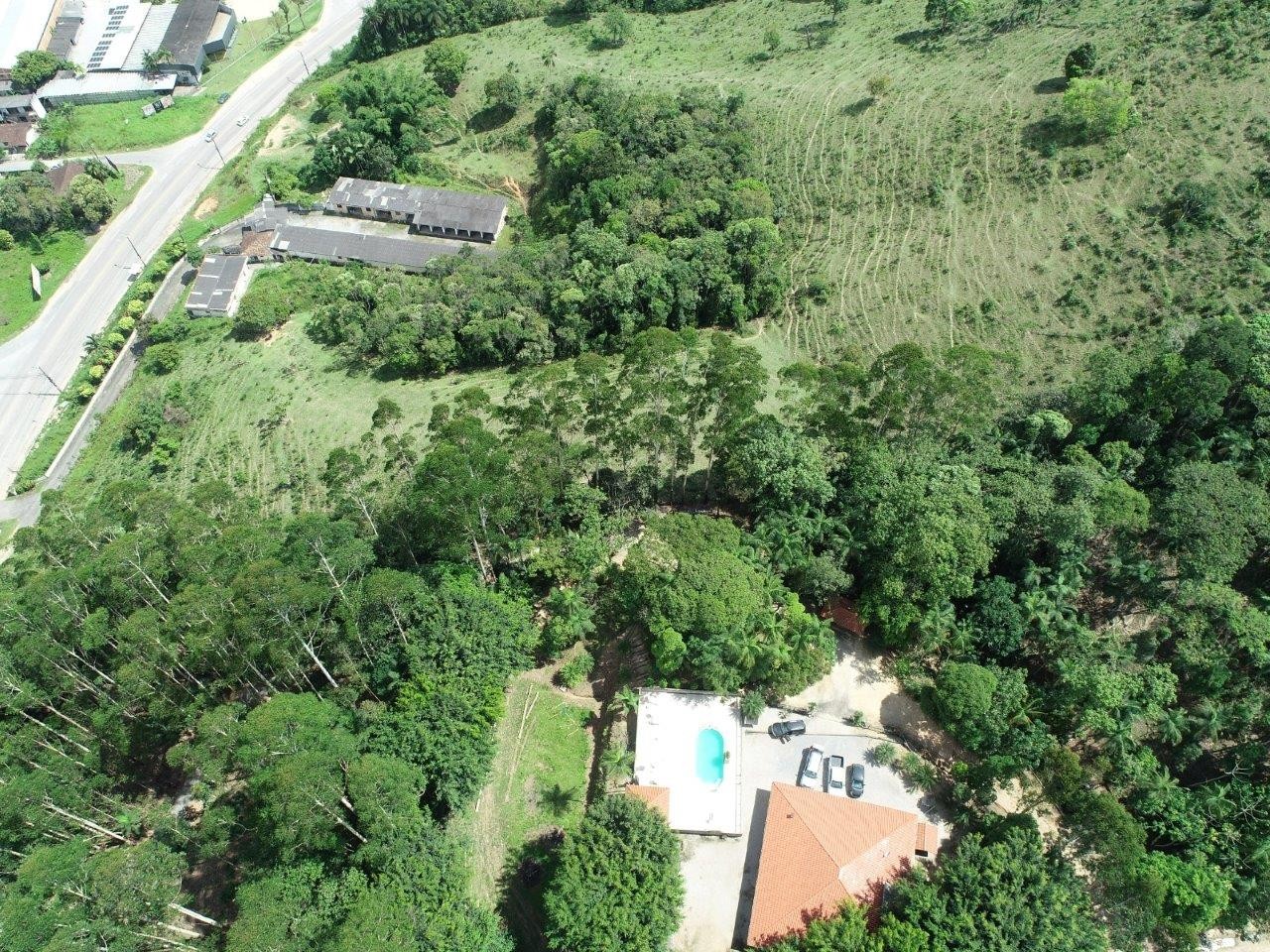 ÁREA DE TERRA 44.208 M² + RESIDÊNCIA 240 M² + MOTEL EM PLENO FUNCIONAMENTO.