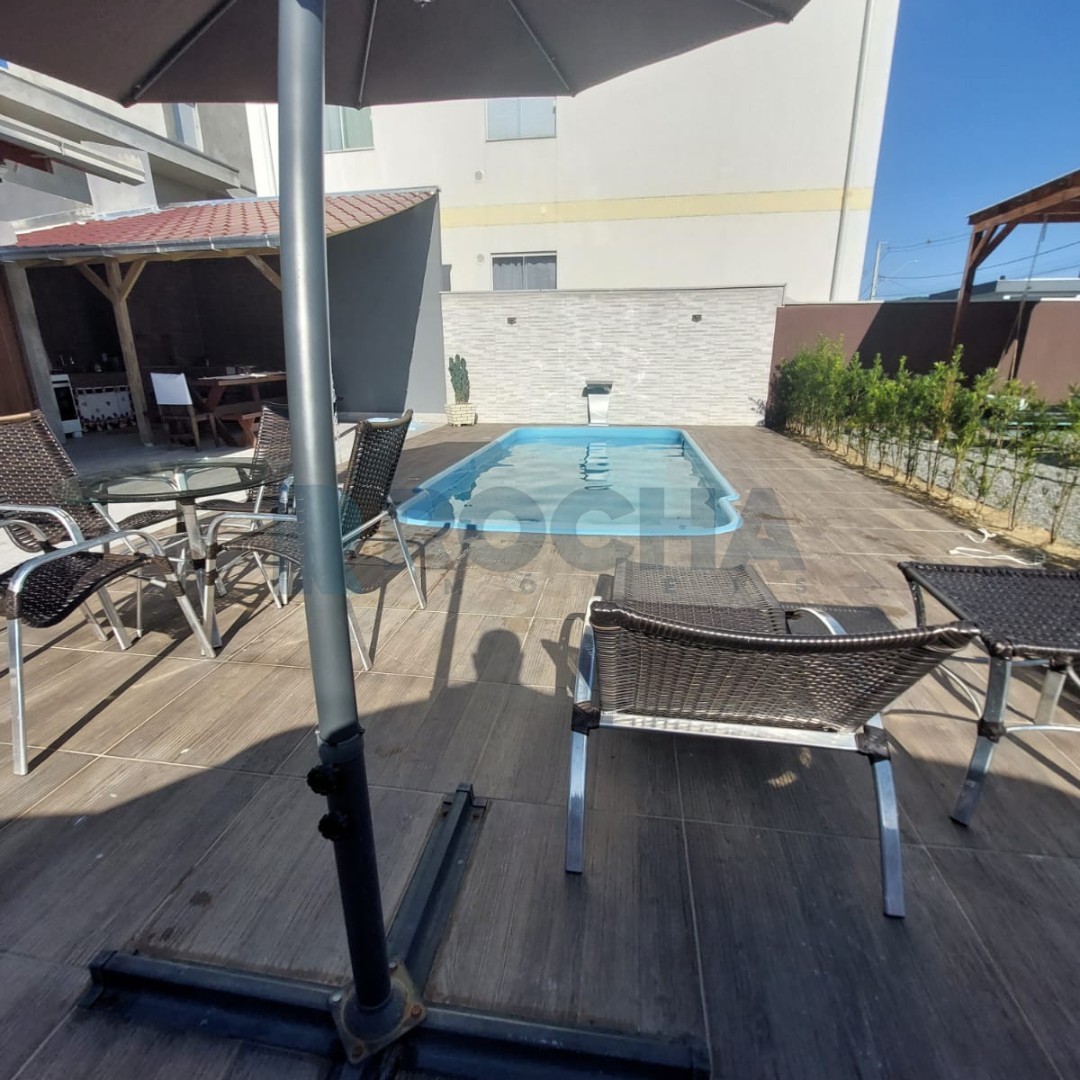 Chalé e Casa para Venda  em Balneário Piçarras